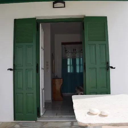 Smaragdi - Naxian Traditional House With Panoramic View At Eggares Village Apartment *