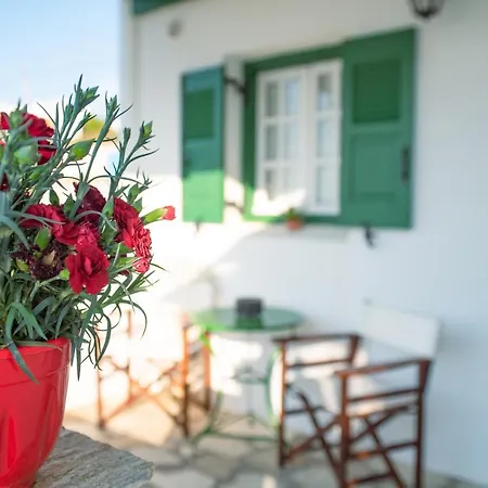 Smaragdi - Naxian Traditional House With Panoramic View At Eggares Village Apartment Engares